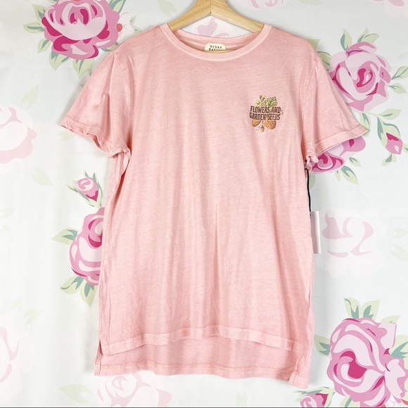 Urban Nation Tops - NEW Flowers and Garden Seeds Pink Graphic Shirt